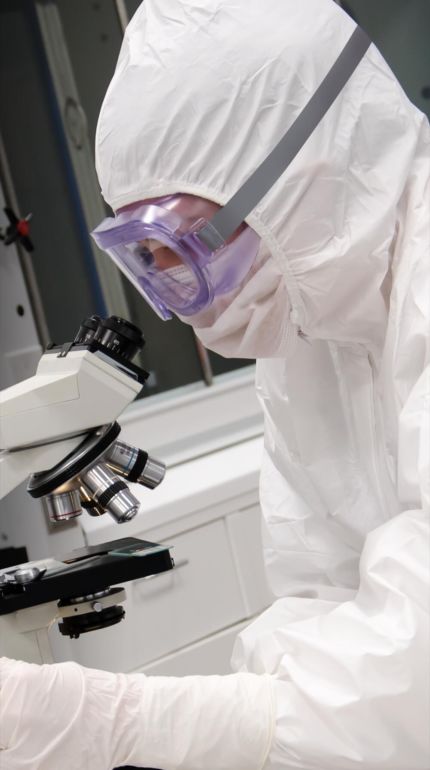 Cleanroom Microscope